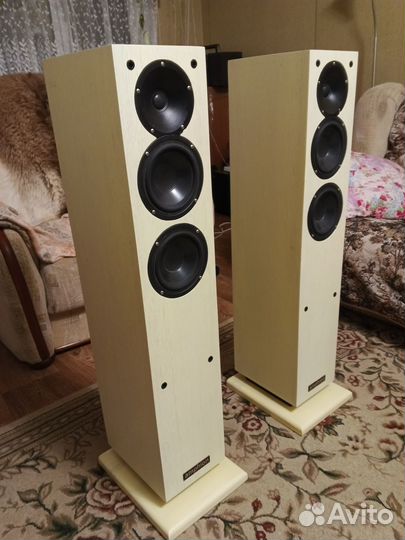 Колонки Amphion