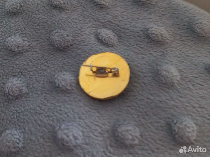 Значок юный осводовец