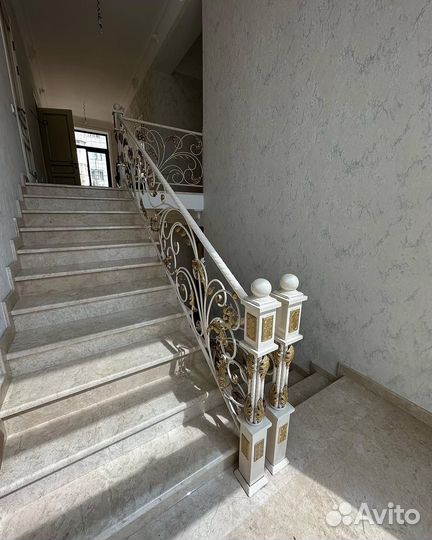 Кованые перила под ключ