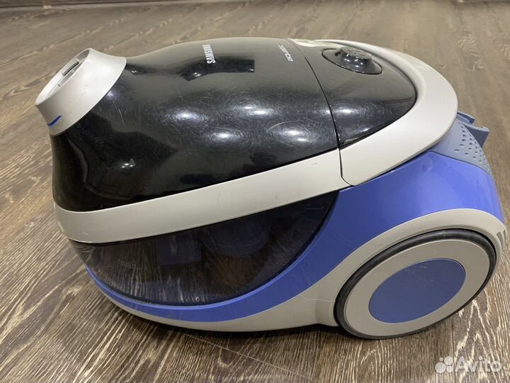 Пылесос Самсунг с водяным фильтром