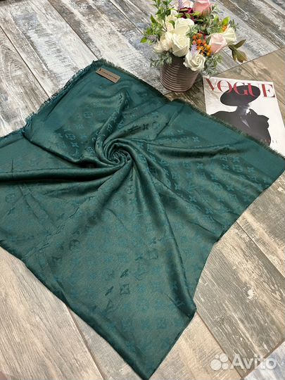 Платок шаль Louis Vuitton зеленый малахит