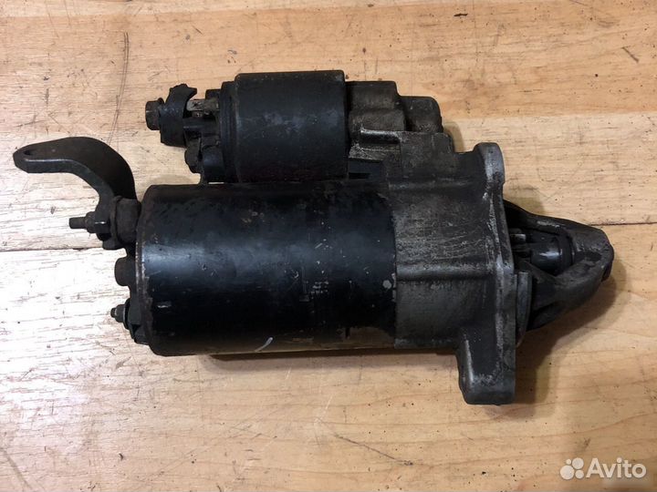 Стартер Volkswagen Passat B5 Audi A4 B5