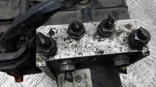 Блок ABS skoda octavia A5 (8LV16KW01)