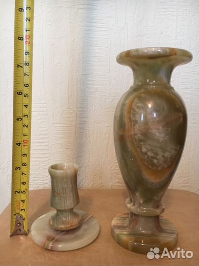 Ваза из оникса