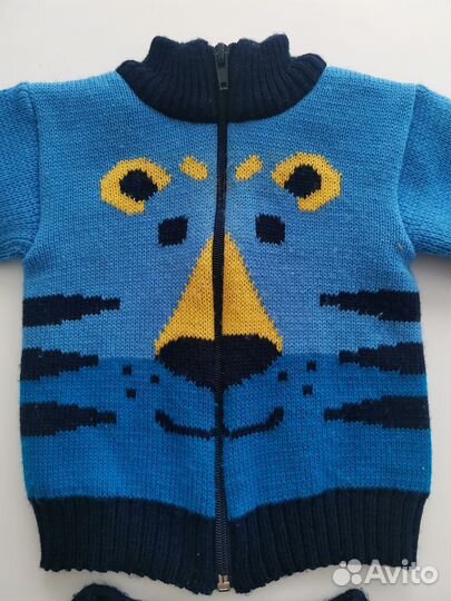 Костюм вязаный для малыша