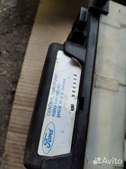 Блок предохранителей Форд Мондео 2