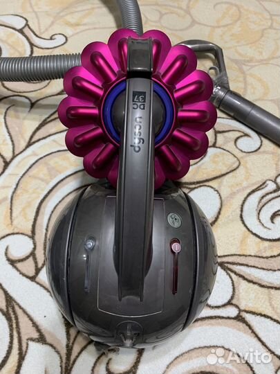 Пылесос Dyson dc 37