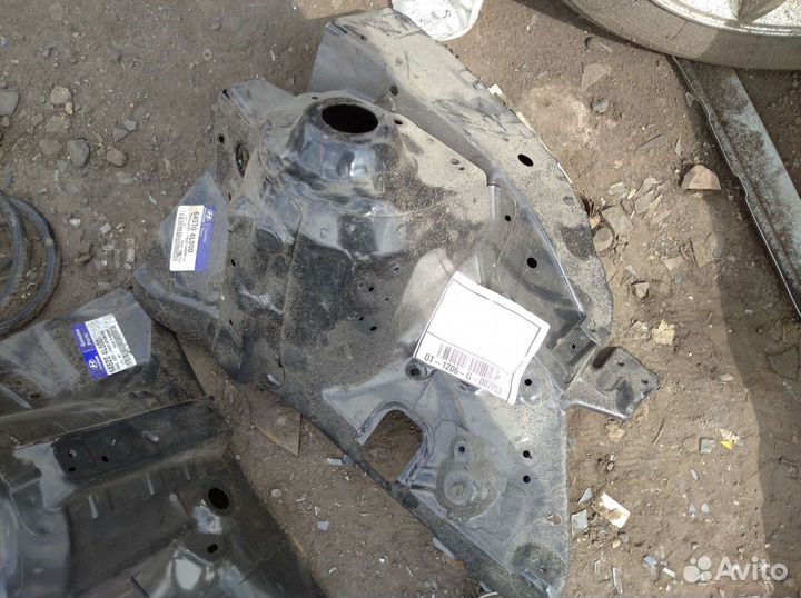 Передние стаканы с брызговиком Solaris