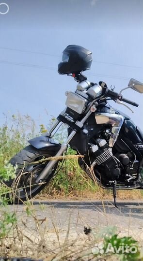 Yamaha FZX 750