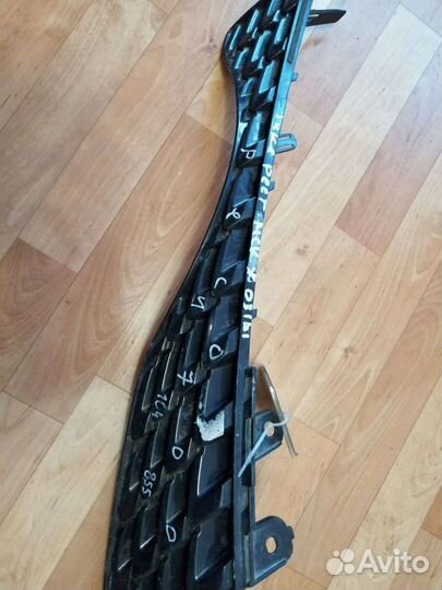 Решётка радиатора левая на ниссан жук