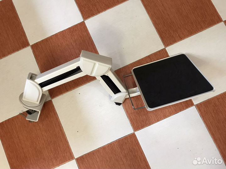 Кронштейн для телевизора