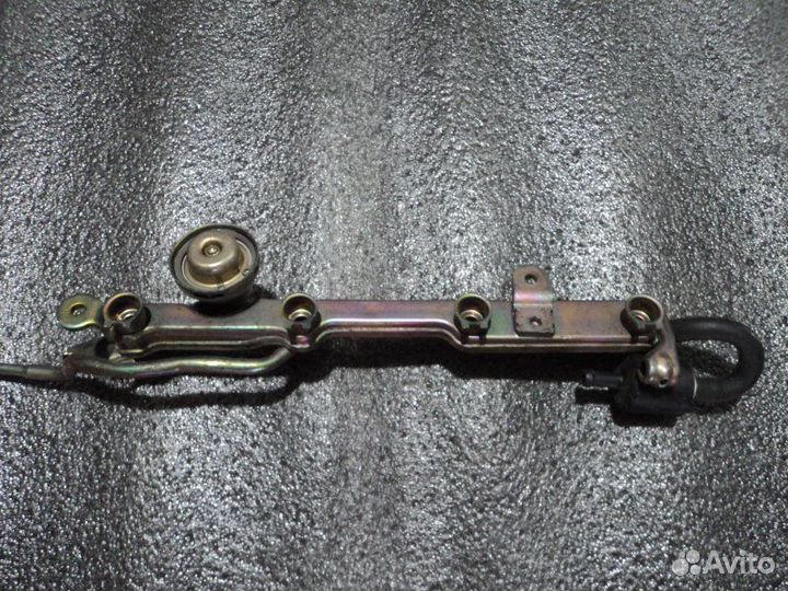 Топливная рейка Honda Civic Ferio ES2 D17A