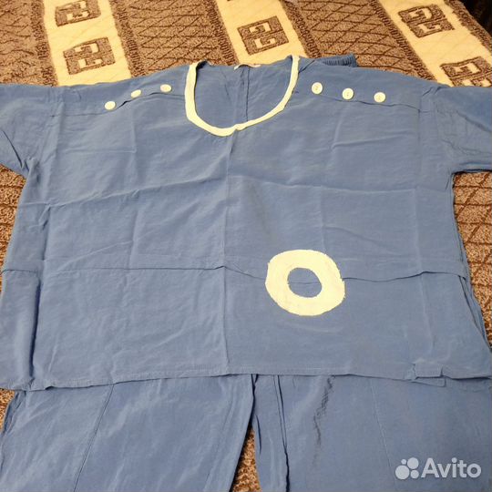 Костюм женский