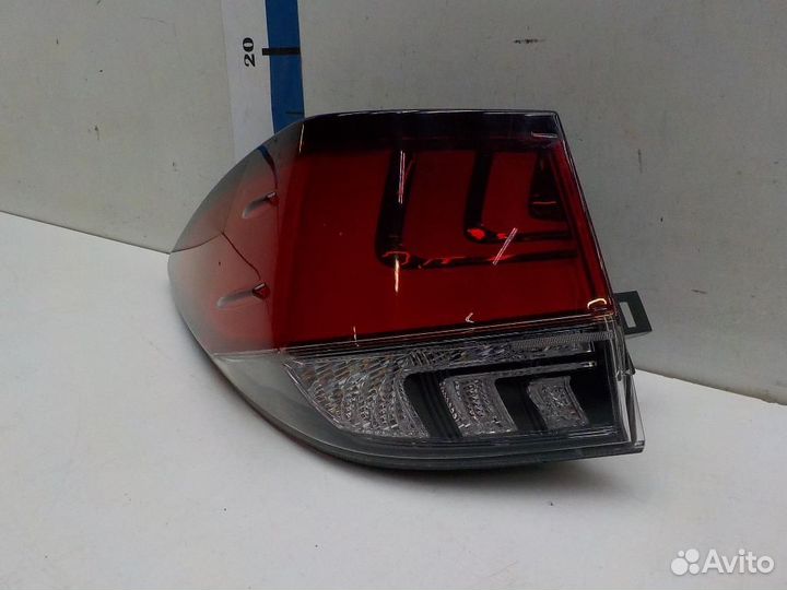 Фонарь задний наружный левый Lexus RX200t/RX300/RX