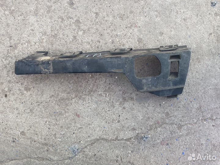 Кронштейн переднего бампера левый ford focus 2