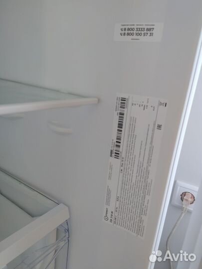 Продам новый холодильник indezit