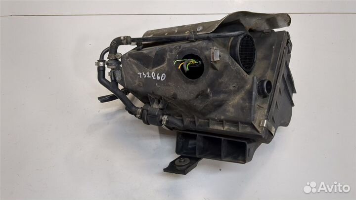 Корпус воздушного фильтра Skoda SuperB, 2005