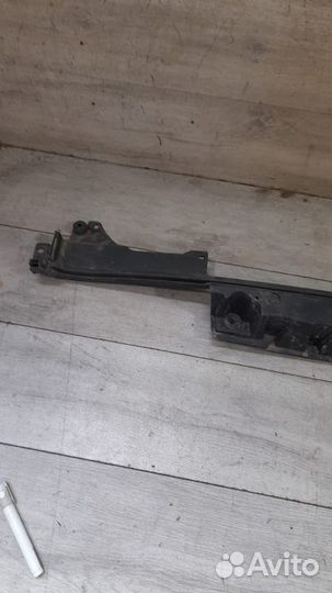 Кронштейн заднего бампера Land Rover Range Rover