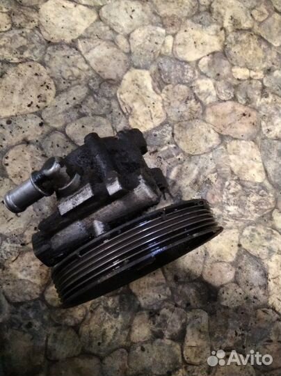 Насос гидроусилителя руля Peugeot 406 седан 1.8 I