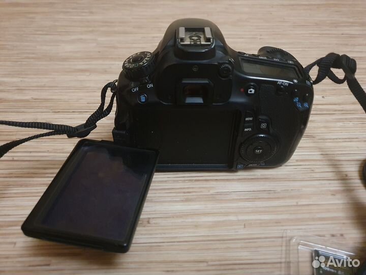 Зеркальный фотоаппарат canon