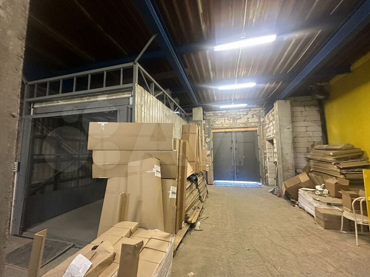 Склад, 700 м², пандус, 1 этаж