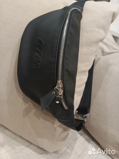 Поясная сумка бананка