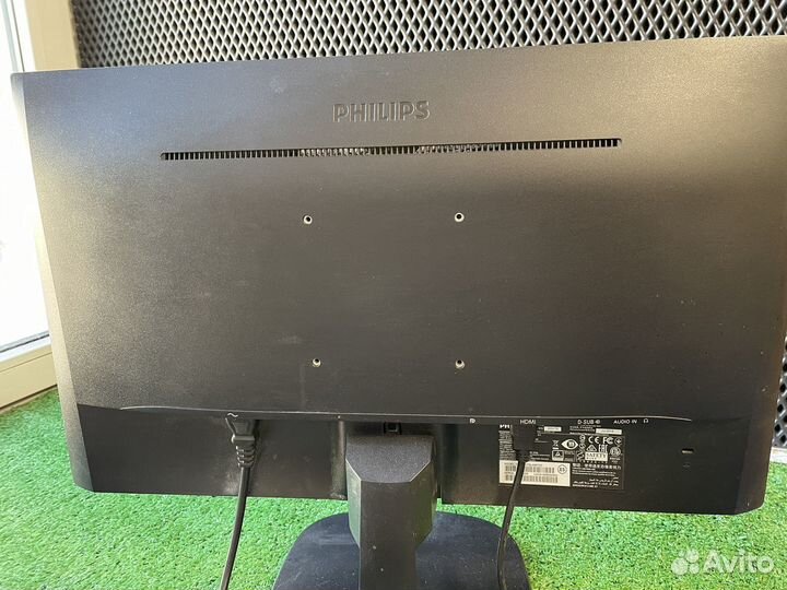 Монитор philips 243v7q