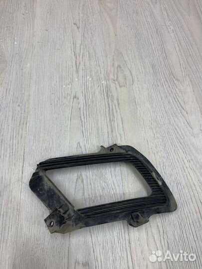 Оправа накладка птф туманки Kia RIO 2 Лев