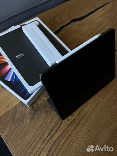 Планшет Apple iPad 1TB Wi-Fi + Cellular M1