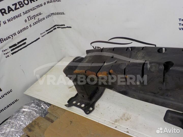 Усилитель бампера VW Passat