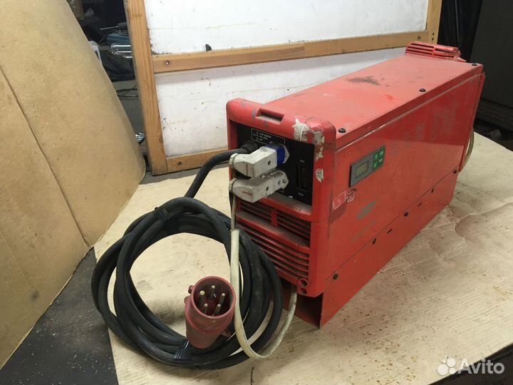 Зарядное устройство для электропогрузчика