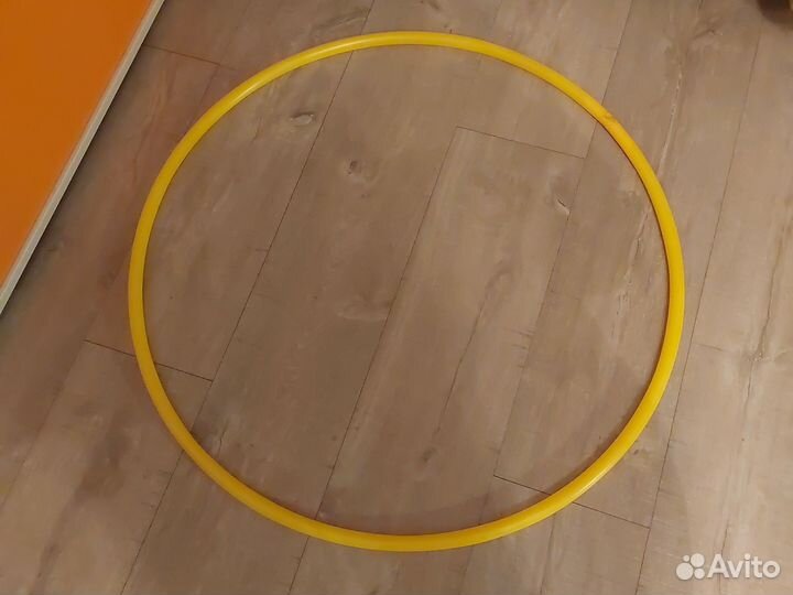 Гимнастический мяч с рожками и обруч