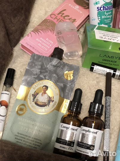 Набор косметики пакетом