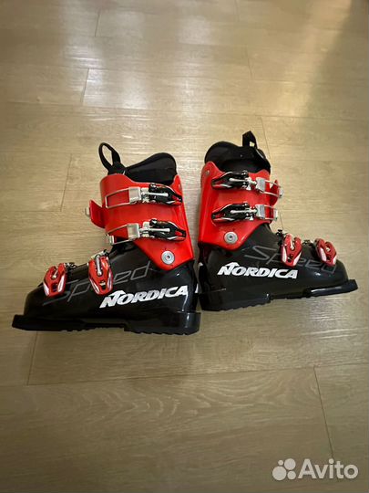 Горнолыжные ботинки nordica