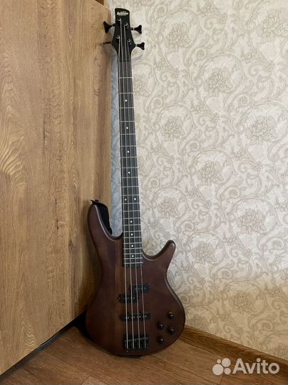 Бас гитара ibanez gsr209b wnf, чехол,ремень