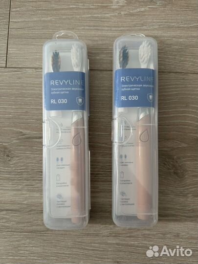 Электрическая зубная щетка Revyline RL 030