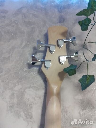 Бас гитара terris thb 43 bk