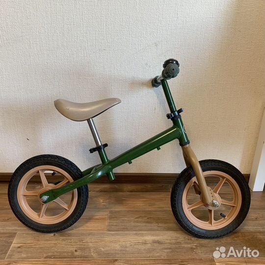 Самокат, беговел, толокатор