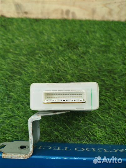 Блок иммобилайзер Suzuki Escudo TD54W J20A 2005