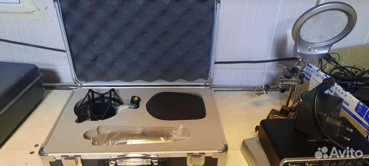 Студийный микрофон Behringer B-1