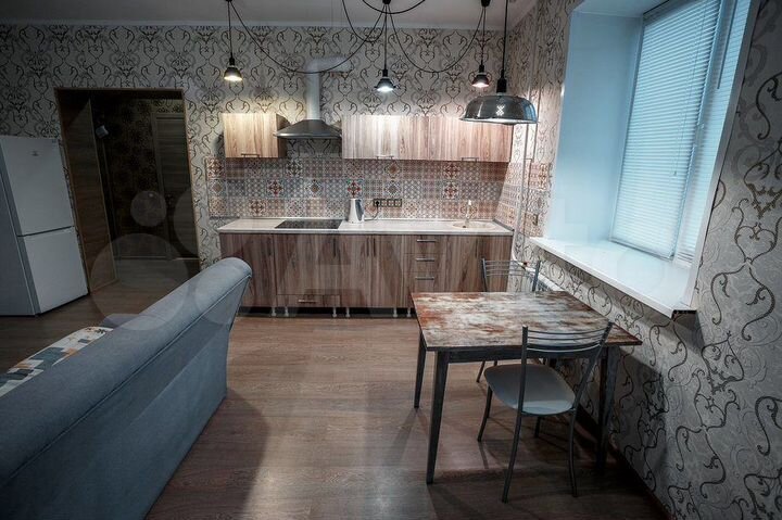 2-к. квартира, 50 м², 1/9 эт.