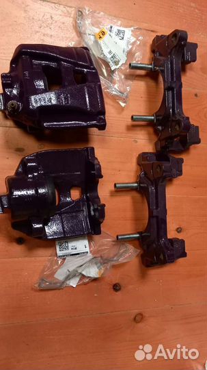 Суппорта VW Tiguan Golf Skoda 5N0615124 5N0615123