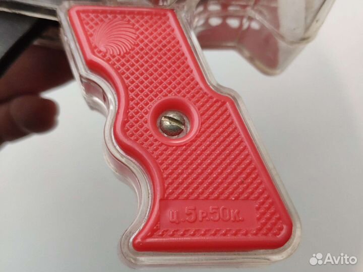 Игрушечный пистолет СССР красный с шестеренками