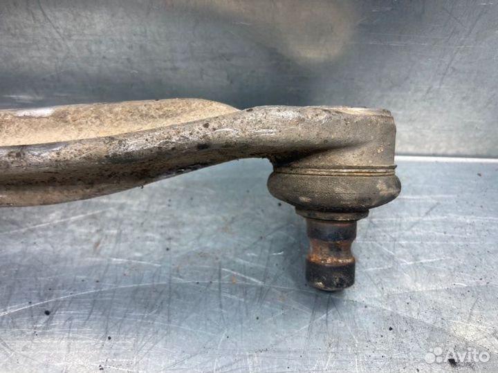 Рычаг передний верхний левый передний Volkswagen