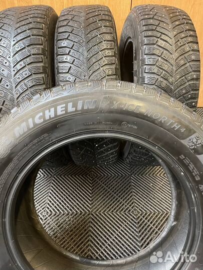 Michelin X-Ice North 4 215/65 R17
