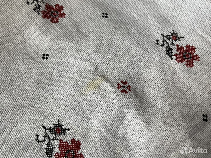 Большая скатерть с вышивкой