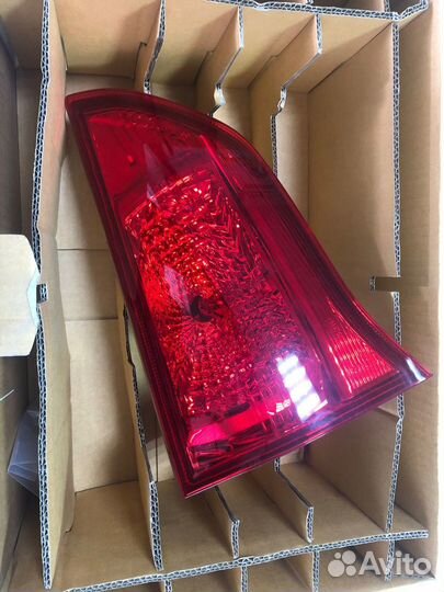 Стоп сигнал левый MMC Pajero Sport