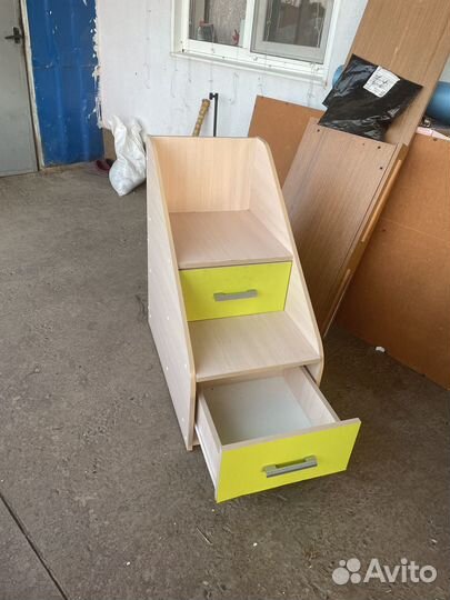 Тумба с ящиками б/у