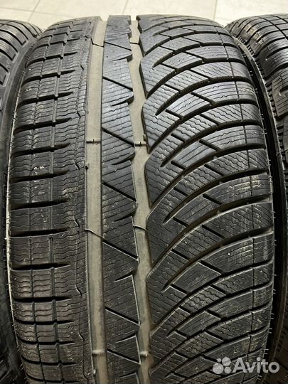 Michelin Alpin 4 245/45 R19 и 275/40 R19