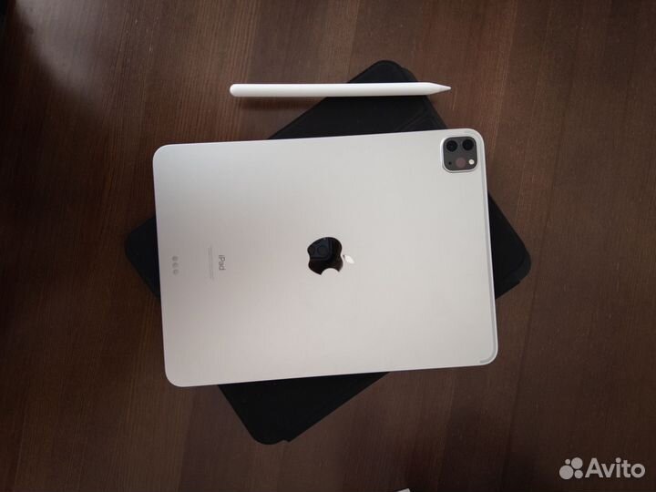 iPad Pro 11 2021 m1 128gb + apple pencil 2